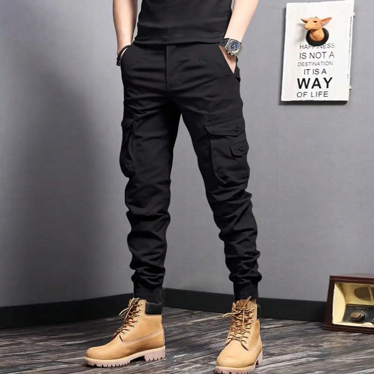 Men's cargo pants with side pockets