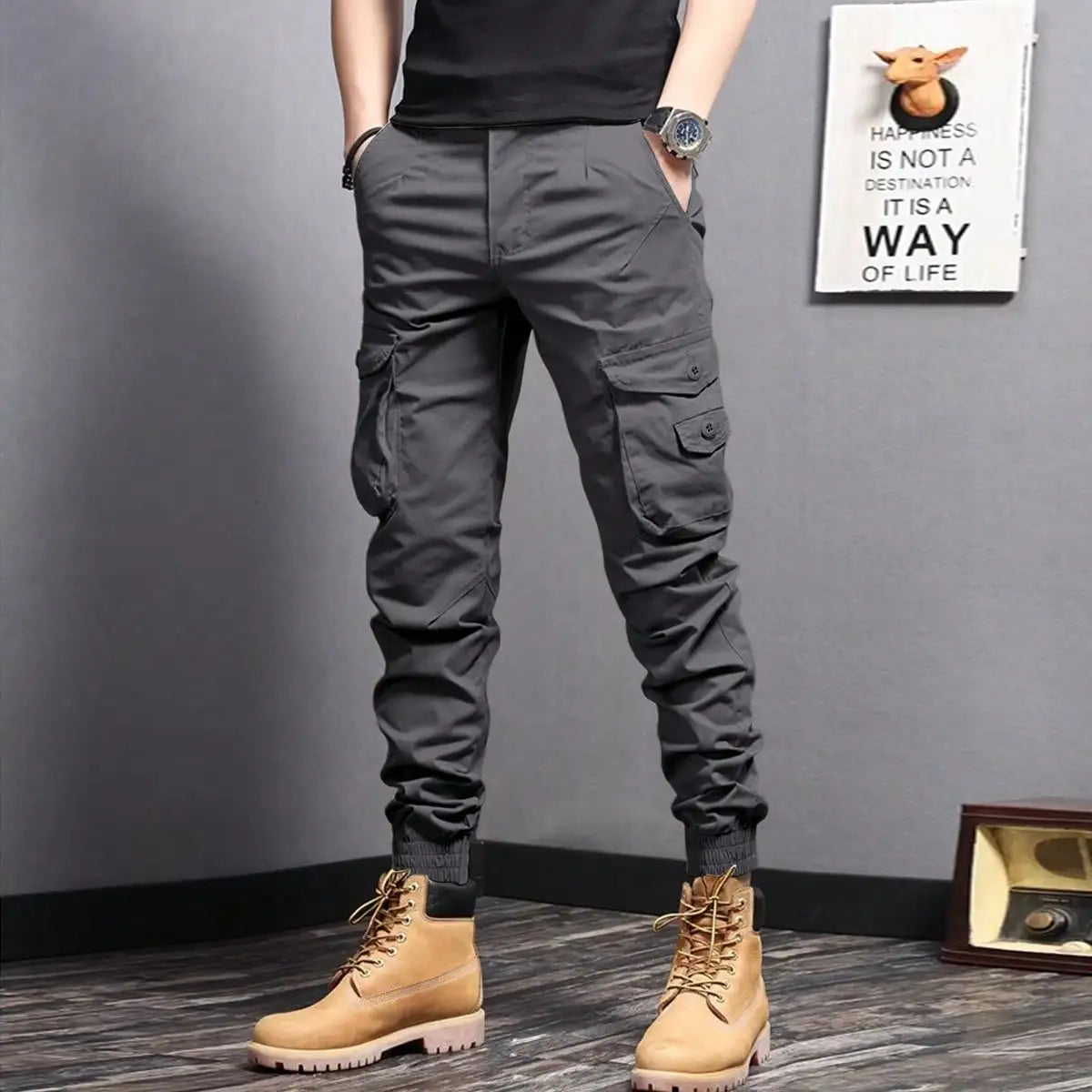 Men's cargo pants with side pockets